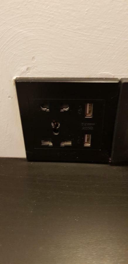 Littlepanther Boedapest Buitenkant foto